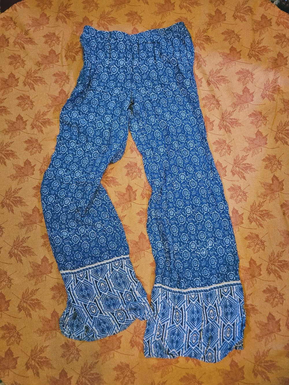 Forever 21 Wide Leg Navy Blue Print Elastic Waist Boho Pants